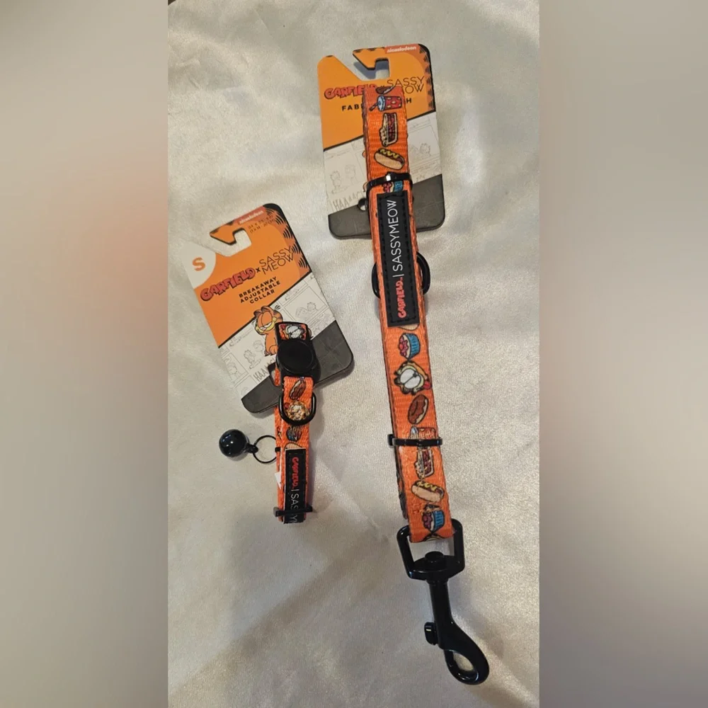 Sassy Meow Garfield Cat Collar (S) and Matching Leash 6ft